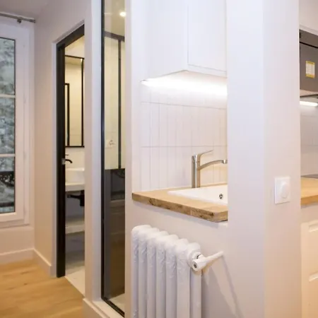 Fonctionnel Et Moderne Place Clichy - 2p - Flat-guest * Paris